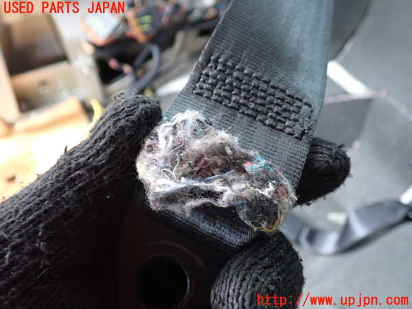1UPJ-9241837155]マセラティ・グランスポーツ(MGS)右2列目シートベルト 中古_2