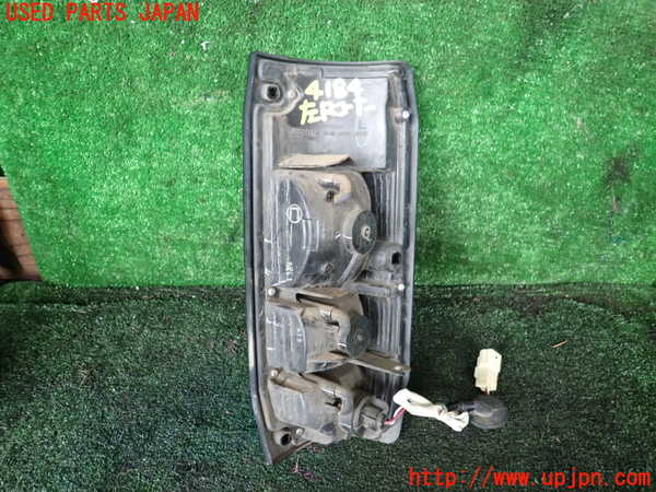 1UPJ-9241841156]ランクル70系(GRJ76K)左リアコーナーランプ 中古_2