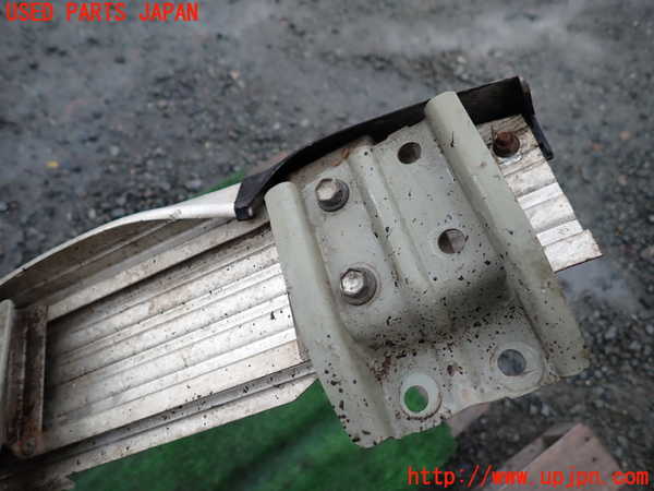 1UPJ-9241841390]ランクル70系(GRJ76K)右サイドステップ 中古_3