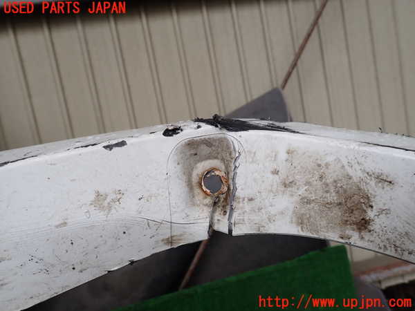 1UPJ-9241841440]ランクル70系(GRJ76K)右前オーバーフェンダー 【ジャンク】_5