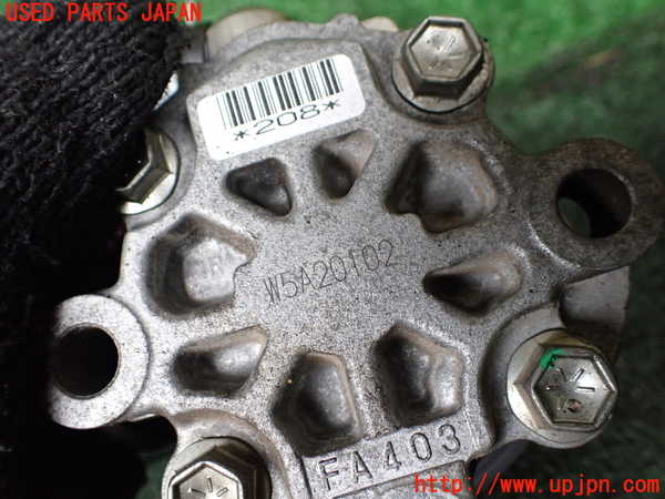 1UPJ-9241844250]ランクル70系(GRJ76K)パワステポンプ 中古_4