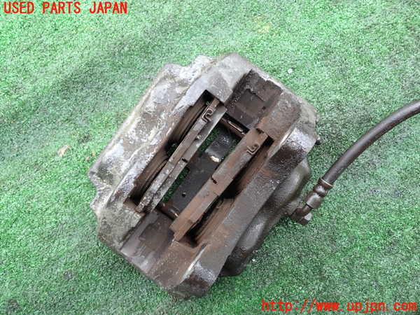 1UPJ-9241844080]ランクル70系(GRJ76K)右フロントキャリパー 中古_2