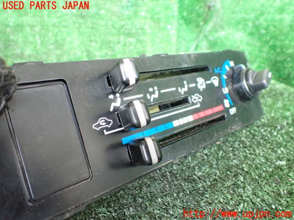 1UPJ-9241846066]ランクル70系(GRJ76K)エアコンスイッチ1 中古_2