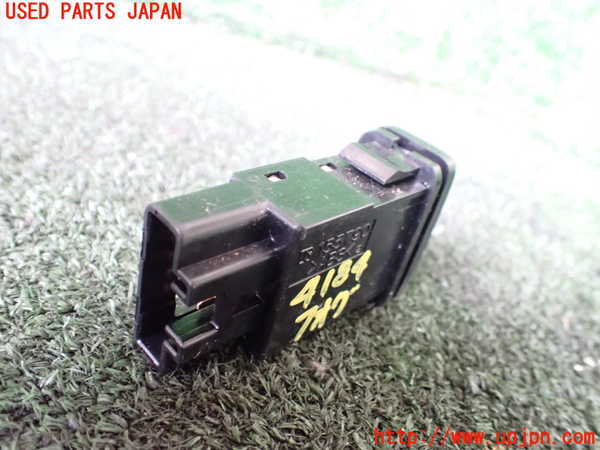1UPJ-9241846295]ランクル70系(GRJ76K)フォグスイッチ 中古_2