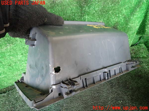 1UPJ-9241847516]ランクル70系(GRJ76K)グローブボックス1 中古_4