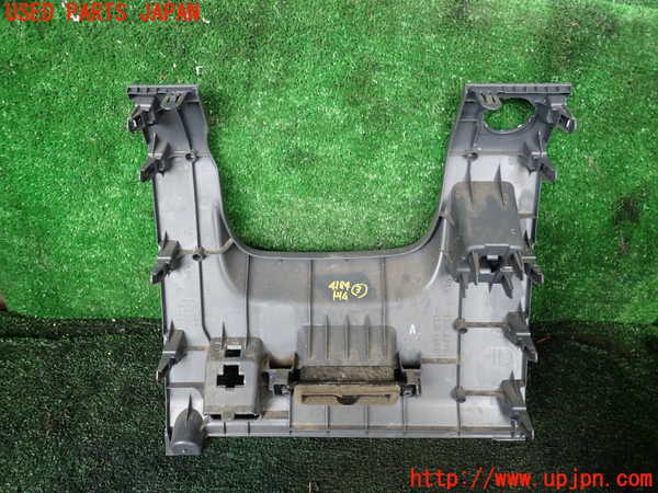 1UPJ-9241847693]ランクル70系(GRJ76K)内装トリム類3 中古_3