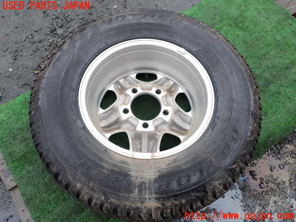 1UPJ-9241849601]ランクル70系(GRJ76K)スペアタイヤ1 中古_4