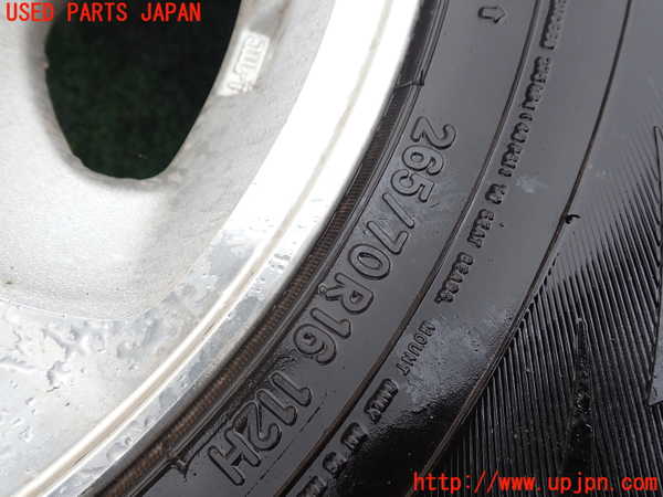 1UPJ-9241849033]ランクル70系(GRJ76K)タイヤ　ホイール　1本③ 265/70R16 中古_3