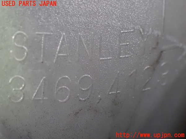 1UPJ-9241861182]セルシオ(UCF31)左フォグ 中古_3
