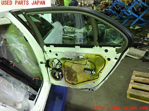 1UPJ-9241861290]セルシオ(UCF31)右後ドア 中古(M5S8)_5