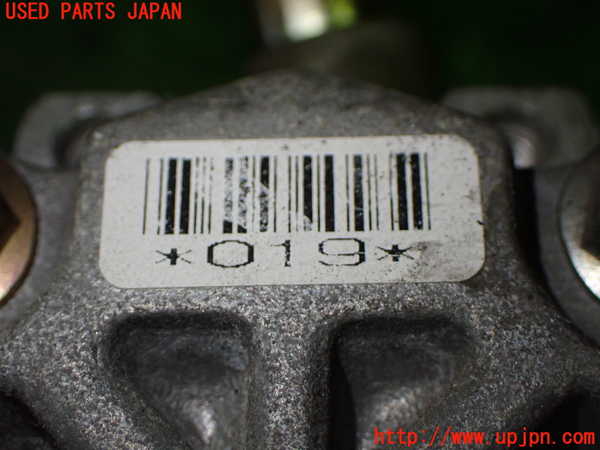 1UPJ-9241864250]セルシオ(UCF31)パワステポンプ 中古_3