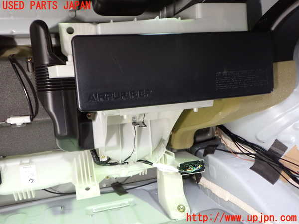 1UPJ-9241866082]セルシオ(UCF31)エバポレーター2 中古_3