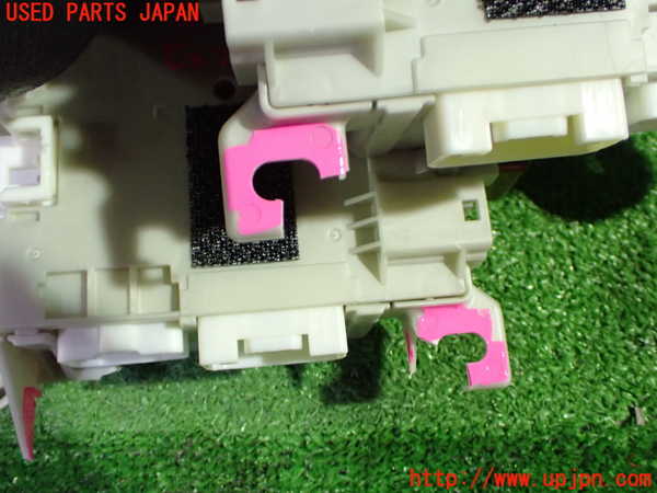 1UPJ-9241866742]セルシオ(UCF31)ヒューズボックス2 中古_4