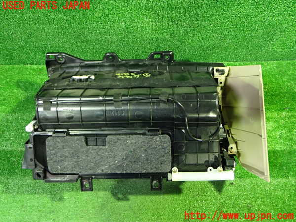 1UPJ-9241867516]セルシオ(UCF31)グローブボックス1 中古_3