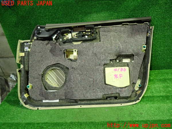 1UPJ-9241861264]セルシオ(UCF31)左前ドア内張り 中古_4
