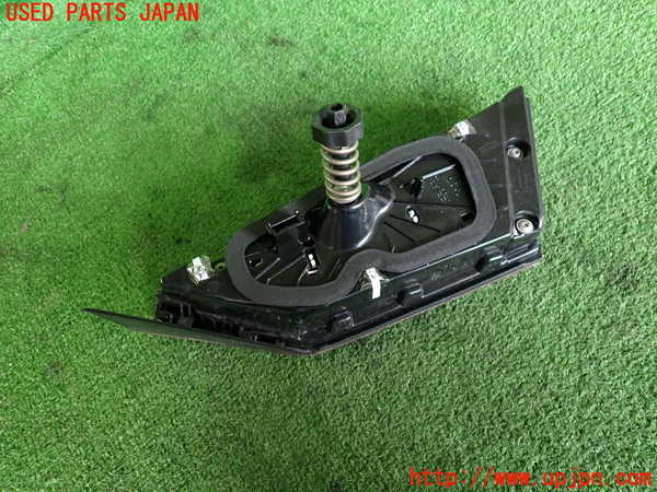2UPJ-9241871552]BMW 118i F40(7K15)左リアフィニッシャー 中古_2