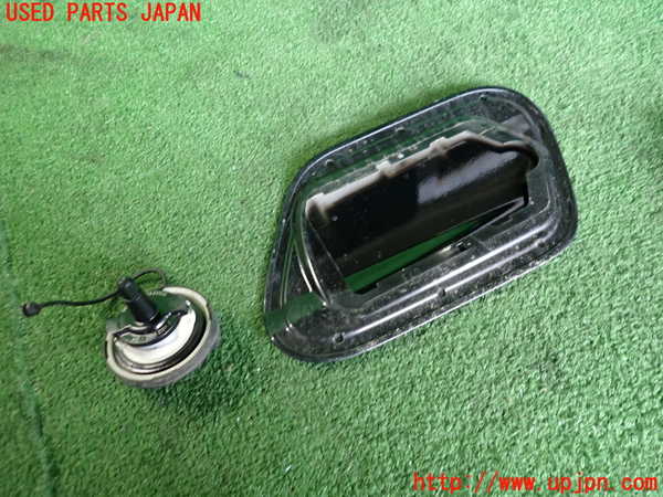 2UPJ-9241871690]BMW 118i F40(7K15)フューエルリッド 中古_2