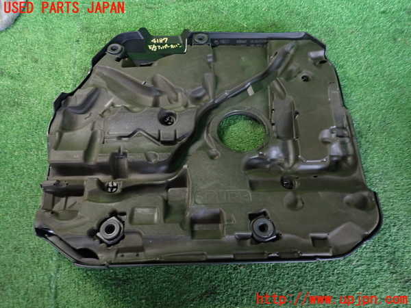2UPJ-9241872160]BMW 118i F40(7K15)エンジンアッパーカバー 中古_2