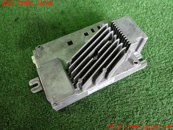 2UPJ-9241876525]BMW 118i F40(7K15)アンプ 中古_2