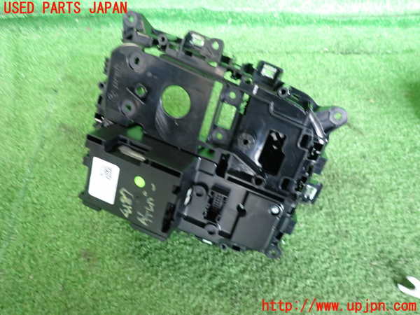 2UPJ-9241877555]BMW 118i F40(7K15)ATシフトレバー 中古_3