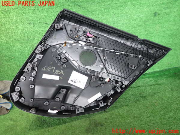 2UPJ-9241871324]BMW 118i F40(7K15)左後ドア内張り 中古_3