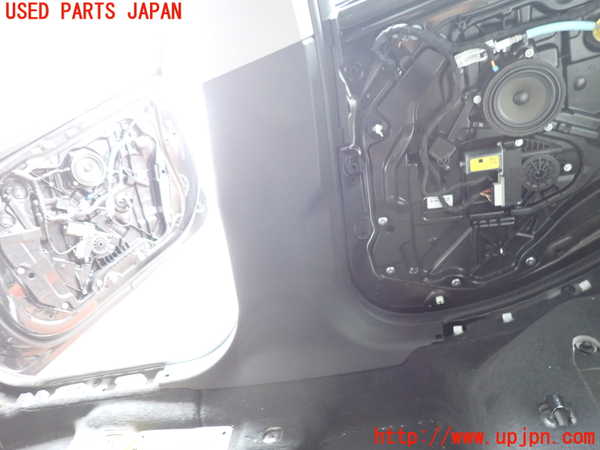 2UPJ-9241877665]BMW 118i F40(7K15)右センターピラートリム 中古_3
