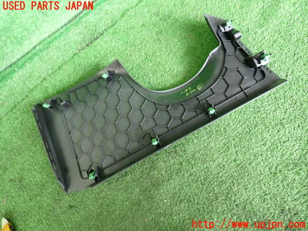 2UPJ-9241877692]BMW 118i F40(7K15)内装トリム類2 中古_2
