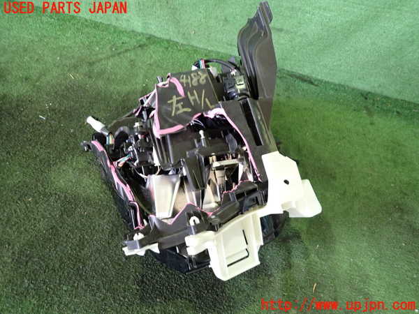 2UPJ-9241881132]アウトランダーPHEV(GN0W)左ヘッドライト LED (ジャンク品) 中古_3