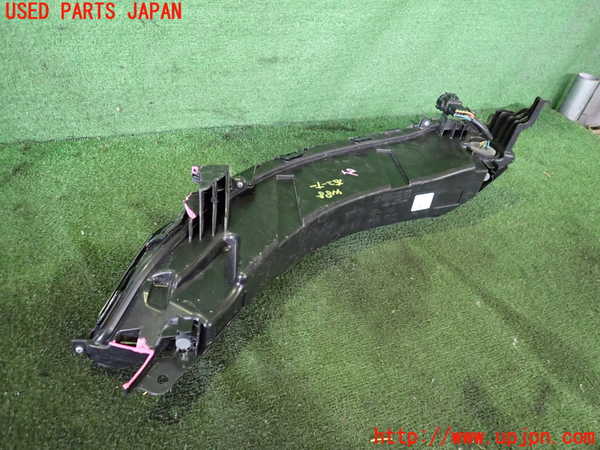 2UPJ-9241881150]アウトランダーPHEV(GN0W)右コーナーランプ (ジャンク品) 中古_3