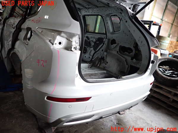 2UPJ-9241881610]アウトランダーPHEV(GN0W)リアバンパー (ジャンク品) 中古_2