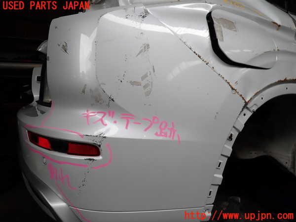 2UPJ-9241881610]アウトランダーPHEV(GN0W)リアバンパー (ジャンク品) 中古_5
