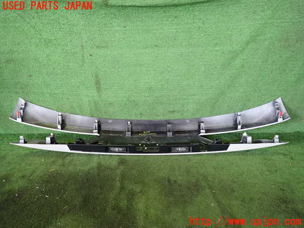 2UPJ-9241881573]アウトランダーPHEV(GN0W)バックドアパネル1 中古_2