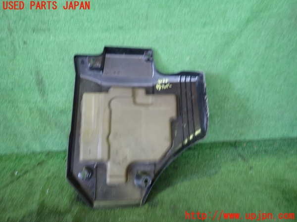 2UPJ-9241882160]アウトランダーPHEV(GN0W)エンジンアッパーカバー 中古_3