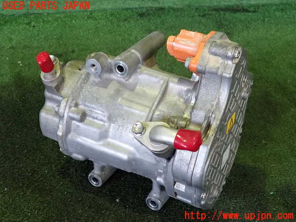 2UPJ-9241886025]アウトランダーPHEV(GN0W)エアコンコンプレッサー 中古_2