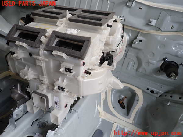 2UPJ-9241886081]アウトランダーPHEV(GN0W)エバポレーター1 中古_3