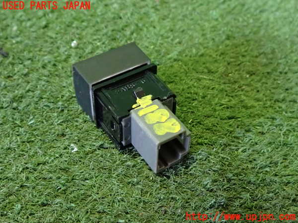 2UPJ-9241886309]アウトランダーPHEV(GN0W)スイッチ4 (フューエル) 中古_2