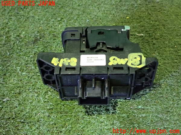 2UPJ-9241886313]アウトランダーPHEV(GN0W)スイッチ8 (AUTO HOLD) 中古_2