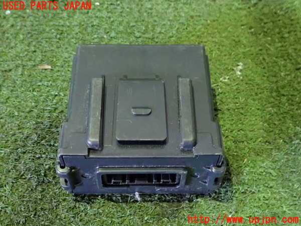 2UPJ-9241886147]アウトランダーPHEV(GN0W)コンピューター2 中古_2