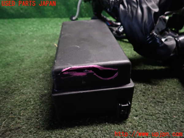 2UPJ-9241886741]アウトランダーPHEV(GN0W)ヒューズボックス1 (ジャンク品) 中古_4
