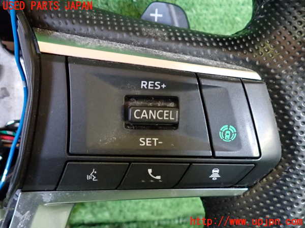 2UPJ-9241887855]アウトランダーPHEV(GN0W)ステアリングホイール 中古_2