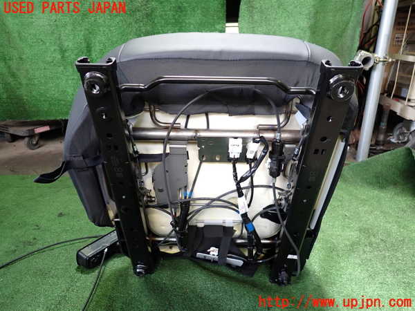 2UPJ-9241887145]アウトランダーPHEV(GN0W)右2列目シート 中古_4