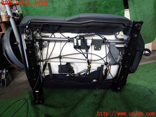 2UPJ-9241887175]アウトランダーPHEV(GN0W)左2列目シート 中古_4