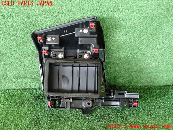 2UPJ-9241887527]アウトランダーPHEV(GN0W)エアコン吹き出し口2 (右) 中古_2
