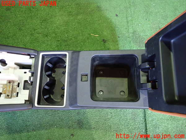 2UPJ-9241887540]アウトランダーPHEV(GN0W)センターコンソール 中古_3