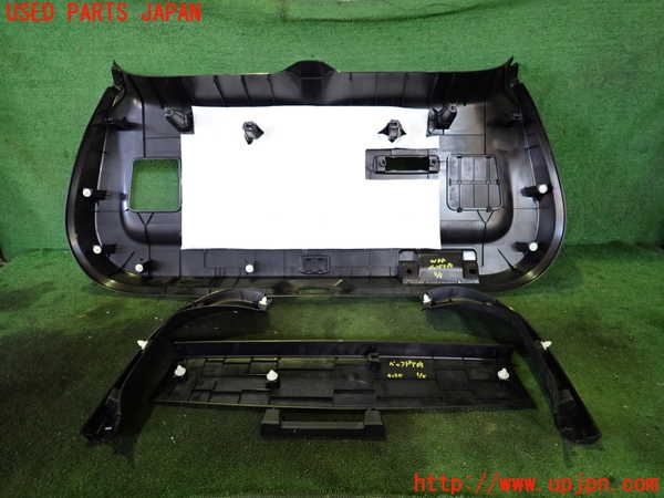 2UPJ-9241881578]アウトランダーPHEV(GN0W)バックドア内張り 中古_4