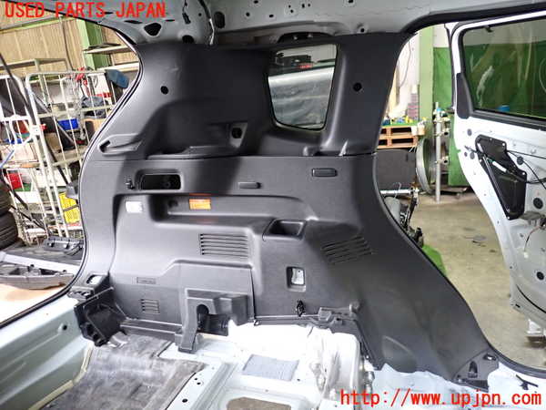 2UPJ-9241887680]アウトランダーPHEV(GN0W)左リアピラートリム 中古_2