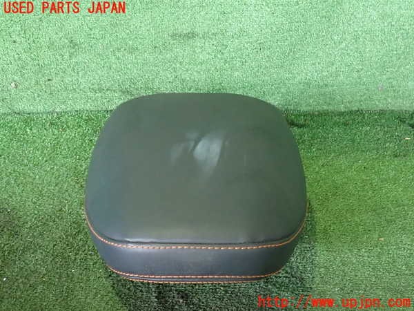 2UPJ-9241887040]アウトランダーPHEV(GN0W)運転席ヘッドレスト 中古_2