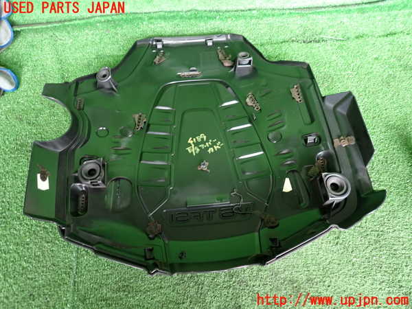 2UPJ-9241892160]アウディ・A6 オールロードクワトロ(4GCREB)エンジンアッパーカバー 中古_2