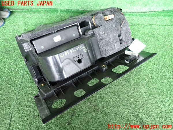 2UPJ-9241897516]アウディ・A6 オールロードクワトロ(4GCREB)グローブボックス1 中古_4