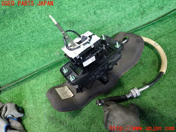 2UPJ-9241897555]アウディ・A6 オールロードクワトロ(4GCREB)ATシフトレバー 中古_2